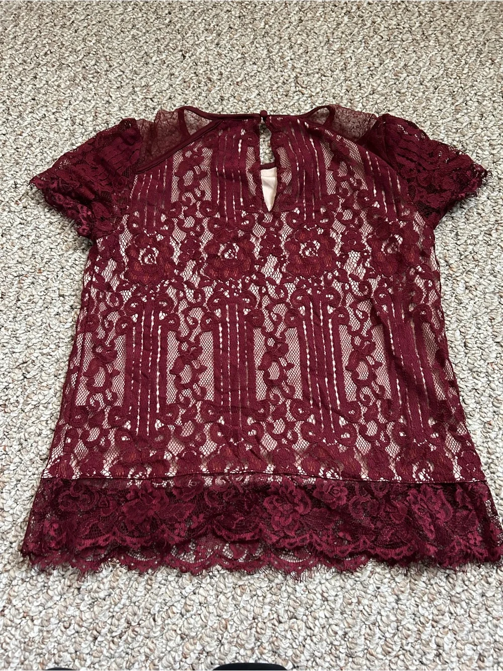 Express Lace Short Sleeve Top - Burgundy - Picture 3 of 3